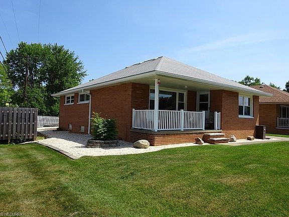 2nd image of 18288 Adams Dr