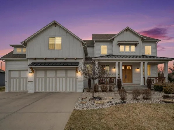 1679 Homestead Pl, Liberty, MO 64068