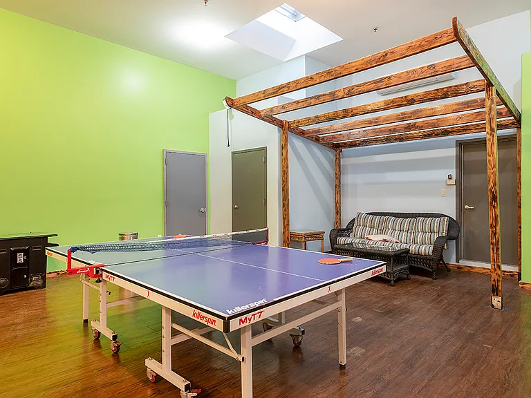 94 Meserole St #1A — Photo 12