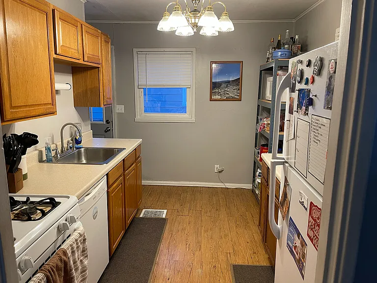847 Veto St NW — Photo 6