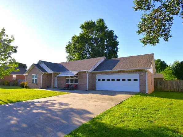 4003 Lori Spence, Paragould, AR 72450