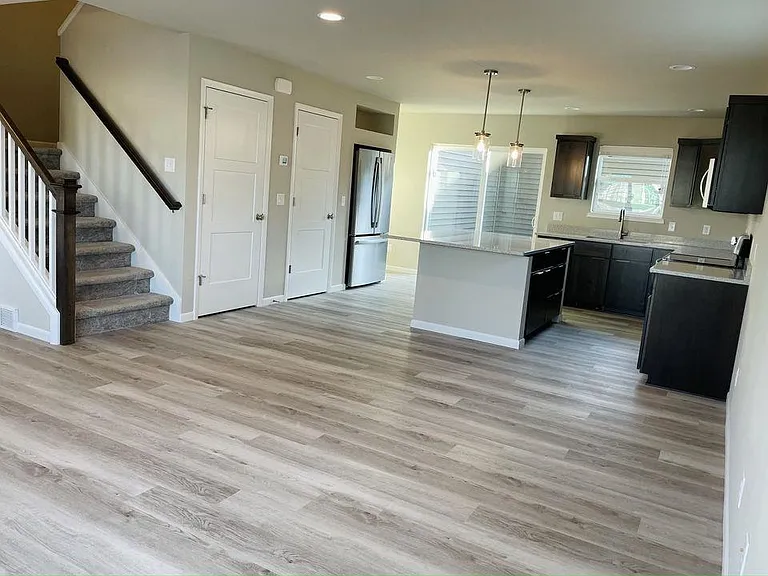 915 Blue Crane Run — Photo 2