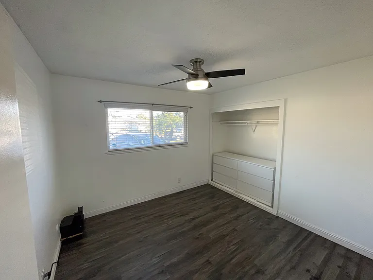 1386 N Sacramento St — Photo 7