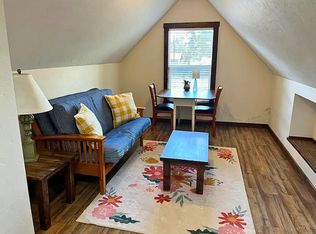 19877 7th St, Bend, OR 97703