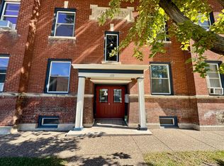 13th St Apartments, Moline, IL 61265