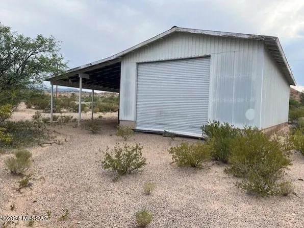 410 S Prickly Pear Ave, Benson, AZ 85602