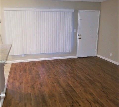 5th image of 522 E 20th St APT 03