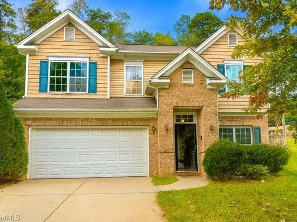3717 Whitworth Dr, Greensboro, NC 27405