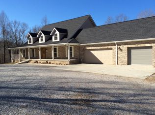 220 White Pine Rd, Harriman, TN 37748