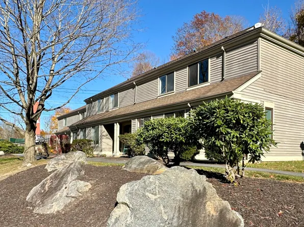 20 Riveredge Drive #20, Winchester, CT 06098