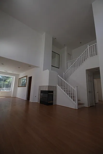 4 bed, 2192 sqft, $4,500 — Photo 4