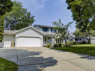 2 Brookins Ct, Madison, WI 53716