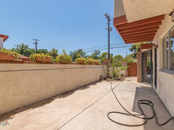 3rd image of 1902 E ORANGE Drive