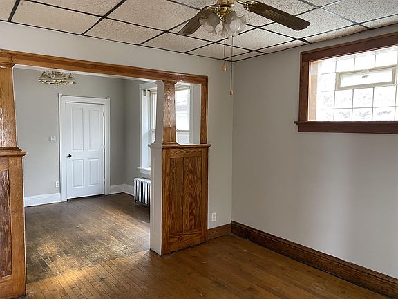 3rd image of 3809 Alder St #1
