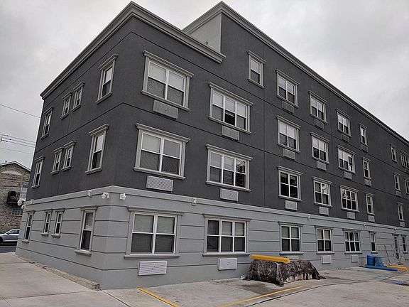 3rd image of 3530 Mickle Ave