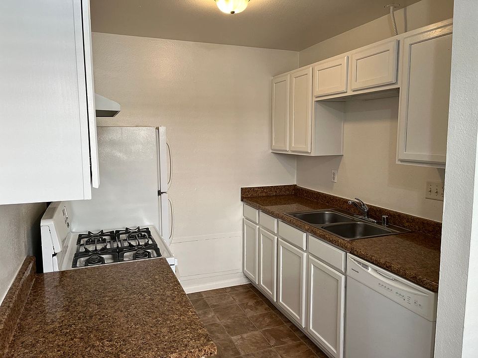 1st image of 4562 Hamilton St APT 6