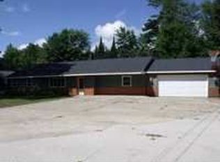 505 Collingwood St, Houghton Lake, MI 48629