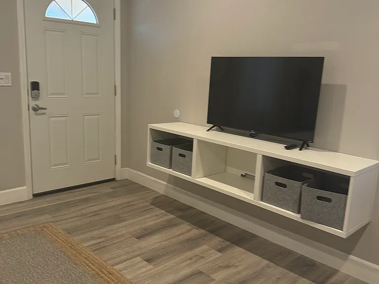 5827 Rose Ave #2 — Photo 24
