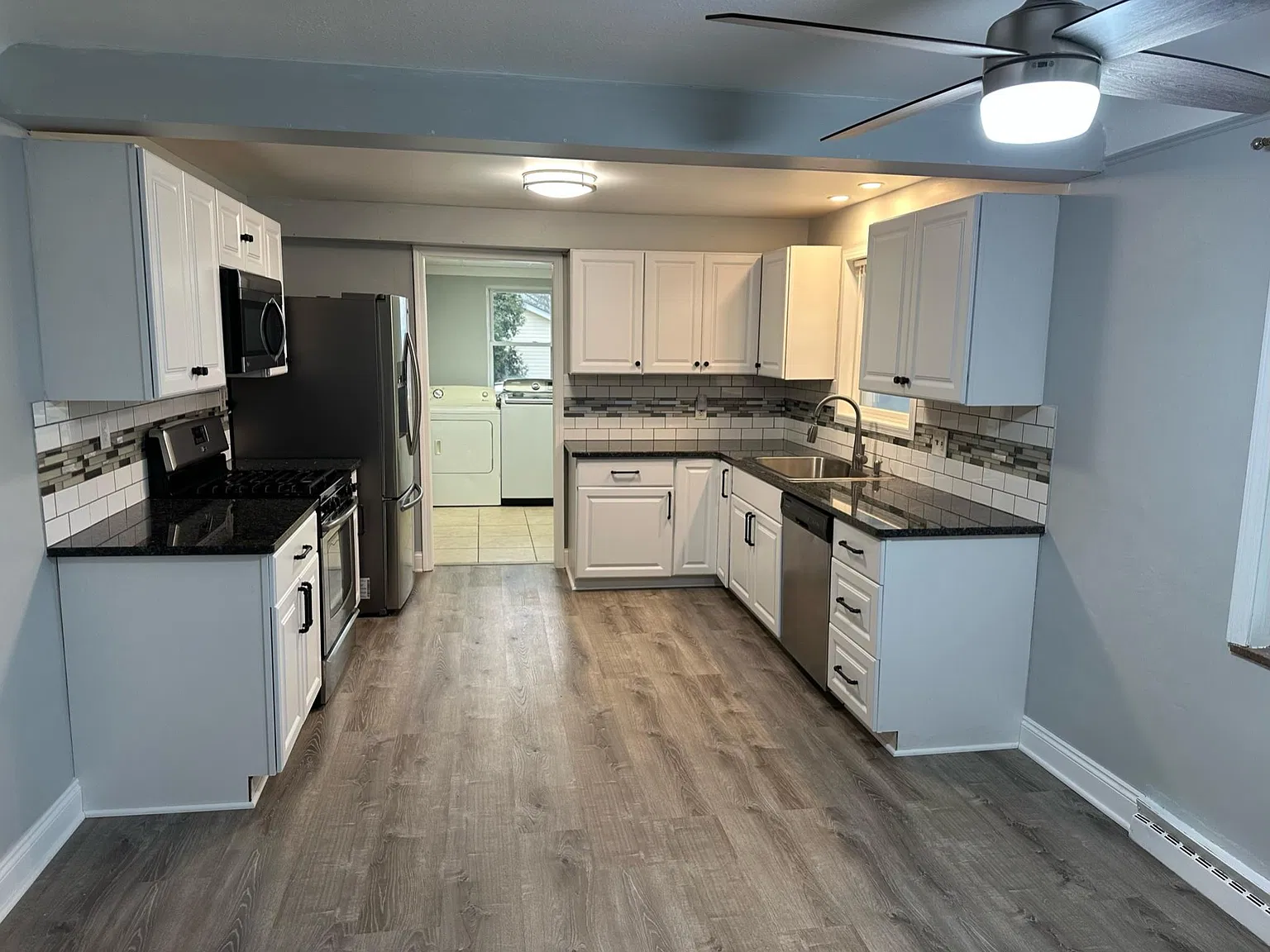 3 bed, 1700 sqft, $2,200 — Photo 2