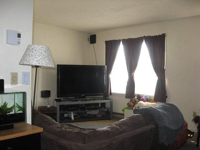 2nd image of 34 Glenwood Ave #1