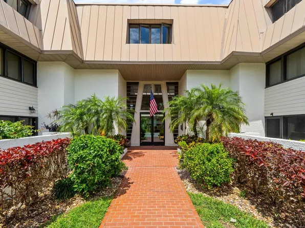 1800 SE Saint Lucie Boulevard #6-203, Stuart, FL 34996