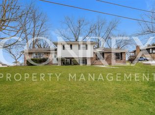 2410 Gardner Rd, Hamilton, OH 45013