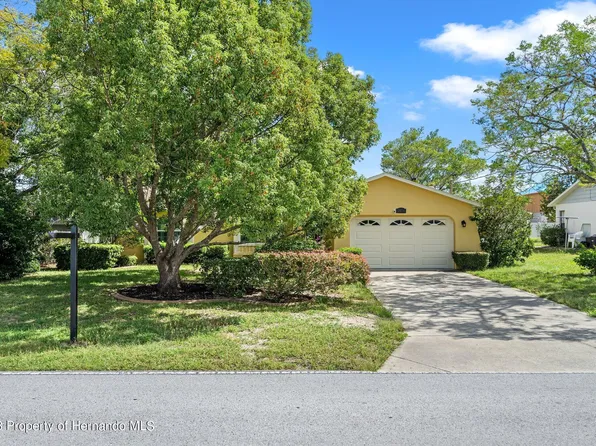 2074 Godfrey Ave, Spring Hill, FL 34609