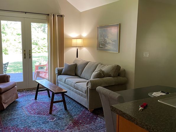 335 Dover Point Rd #A