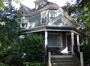 39 Beals St, Brookline, MA 02446