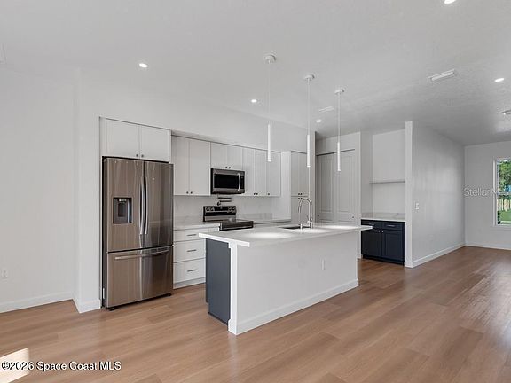 4th image of 2618 De Groodt Rd SW