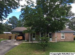 1310 Elizabeth Dr SW, Hartselle, AL 35640