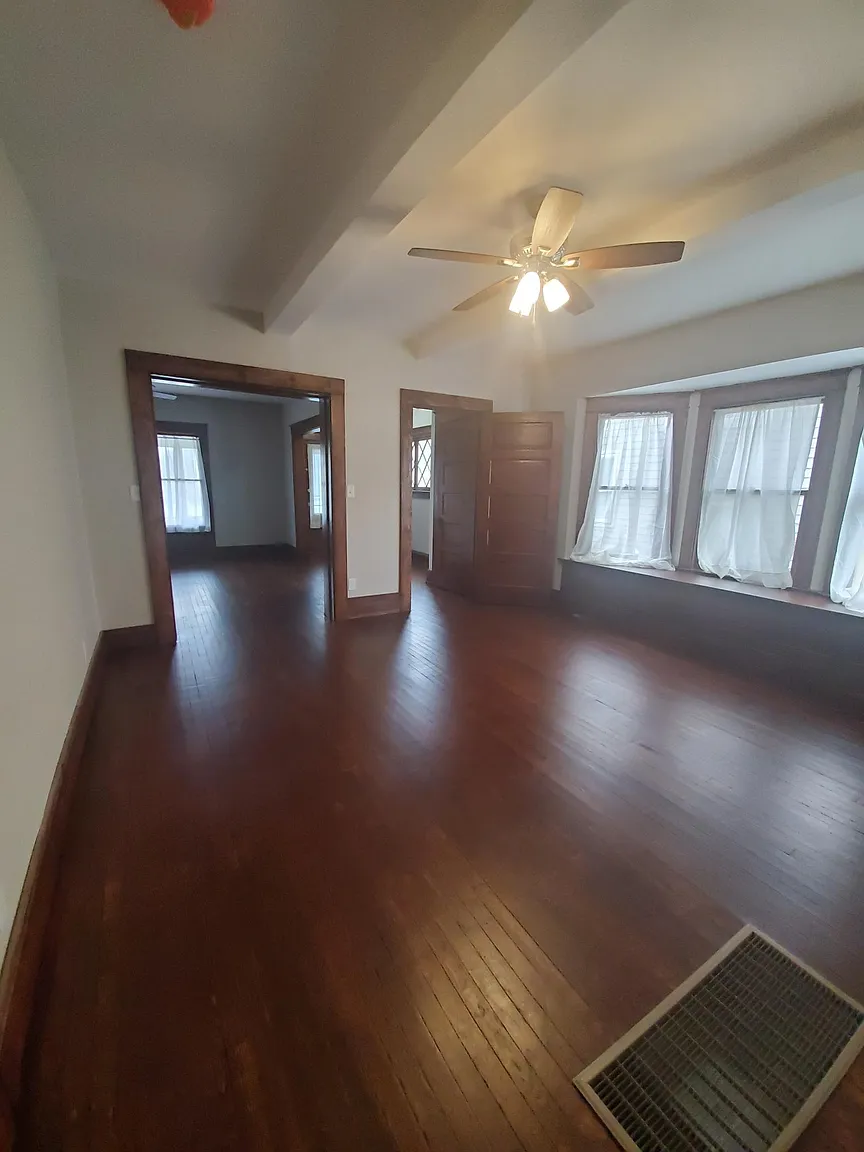2641 Scottwood Ave photo 1