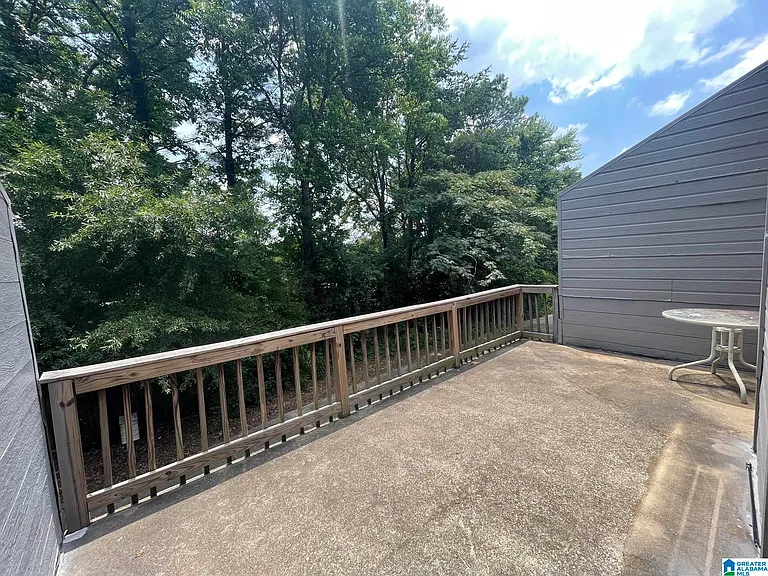 1727 Ashwood Ln — Photo 11