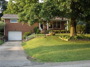 116 Farmview Dr, Uniontown, PA
