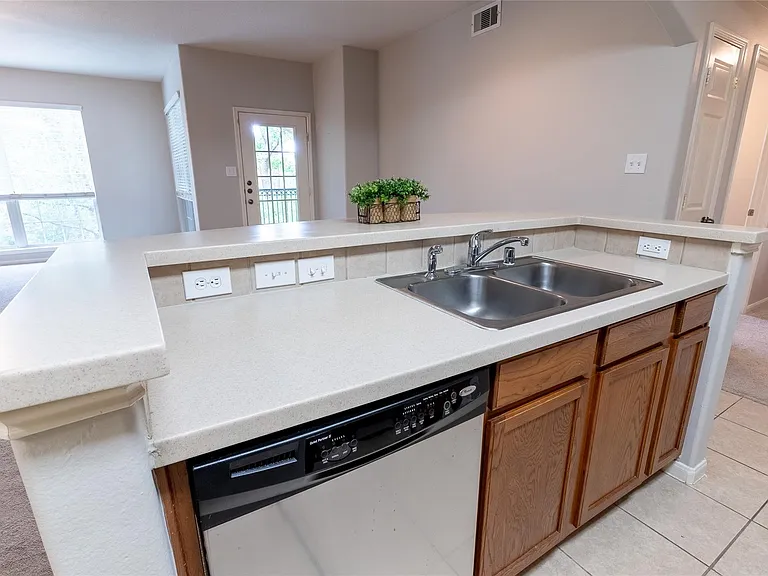 6607 Lake Woodlands Dr #624 — Photo 11