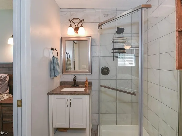 6153 Thunderbird Dr — Photo 10