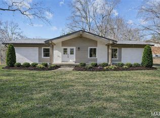 170 Saddleford Dr, Chesterfield, MO