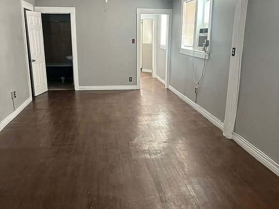 3rd image of 1126 E San Antonio Ave #2
