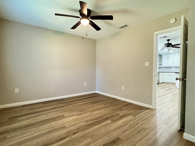 3700 Ethel Ave — Photo 11