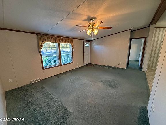 4th image of 25 Woodcock Dr