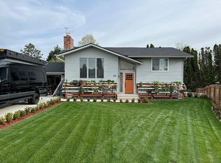 724 11th St NE, East Wenatchee, WA 98802