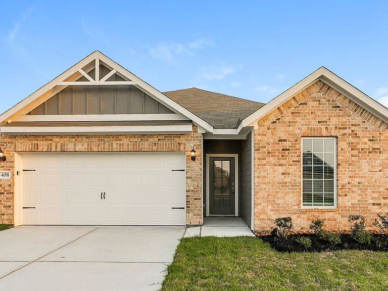 408 Mustang Trot Dr — Photo 1