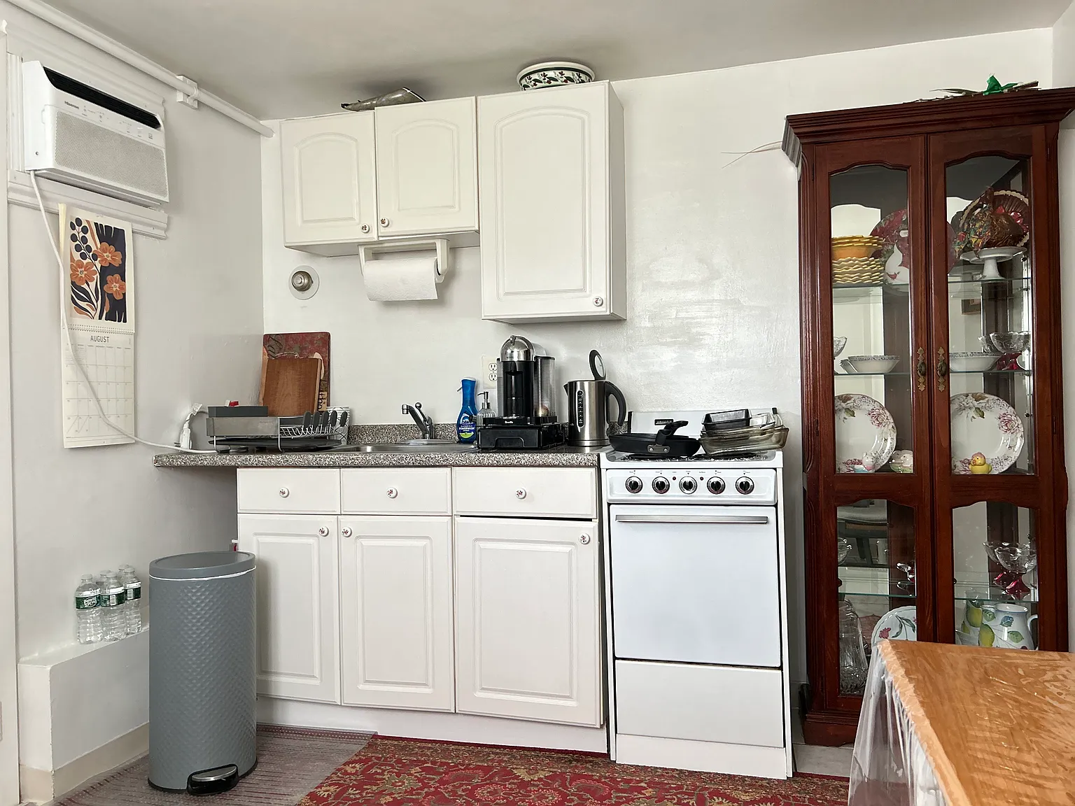 388 Jervis Ave — Photo 1