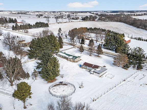 3rd image of 14858 Beaverton Rd