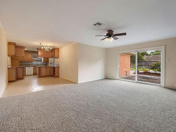 5th image of 9646 Fairdale Ln