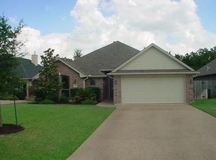 8432 Lauren Dr, College Station, TX 77845