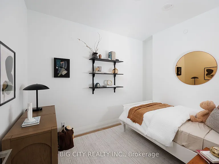 36 Brentcliffe Rd #911 — Photo 16