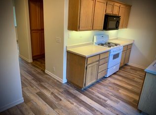 1704 Pine St, Paso Robles, CA 93446