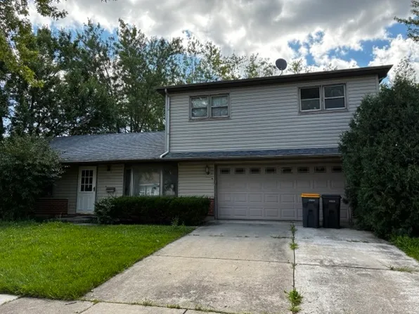 600 Westgate Ter, Streamwood, IL 60107