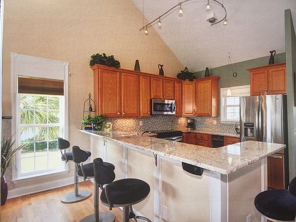 5th image of 76-217 Haoa St